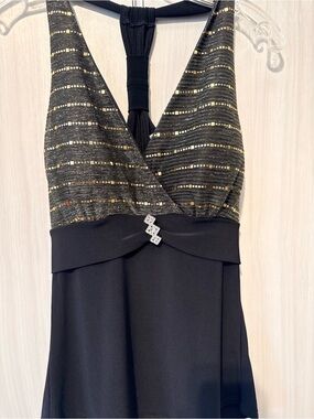 Black and Gold V-Neck Evening Dress with Embellished Waist